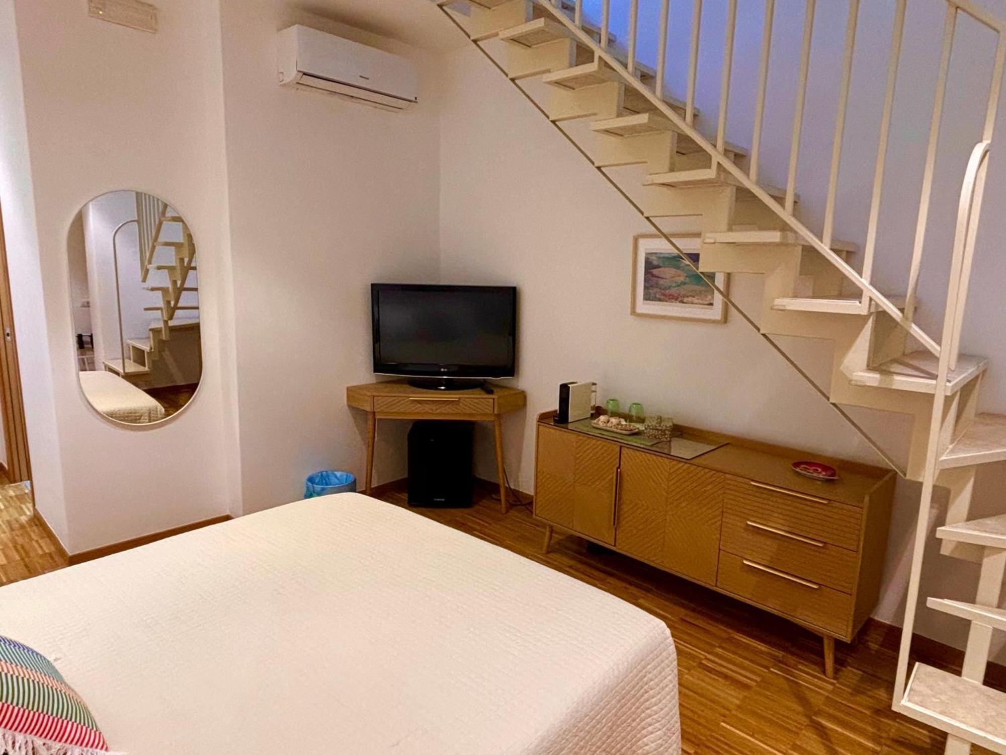 Dadu 14 Hotel Bari Eksteriør billede